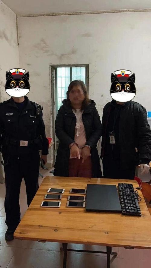 警察聚集吃瓜,警察同仁齐聚一堂，共享欢乐“吃瓜”时光