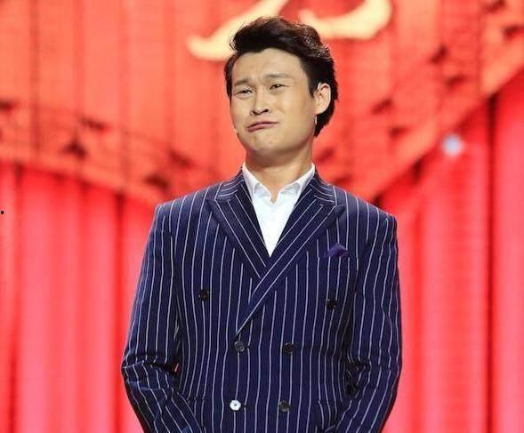 小沈龙小翠吃瓜,小沈龙与小翠的瓜田奇遇记