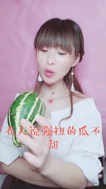 娱乐吃瓜酱母亲,揭秘明星背后的温馨故事